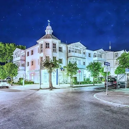 Haus Volksbank By Rujana *