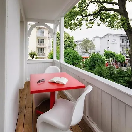 Haus Volksbank By Rujana * Binz