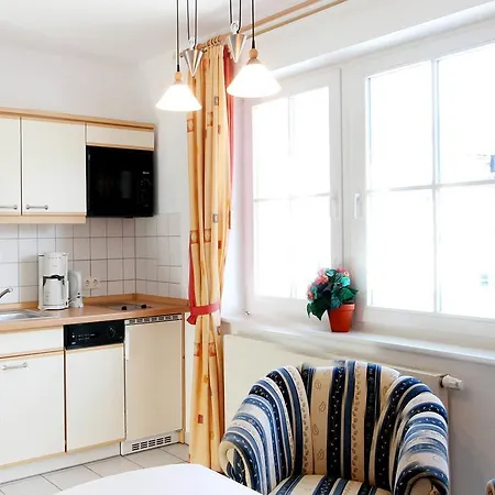 Haus Volksbank By Rujana * Binz